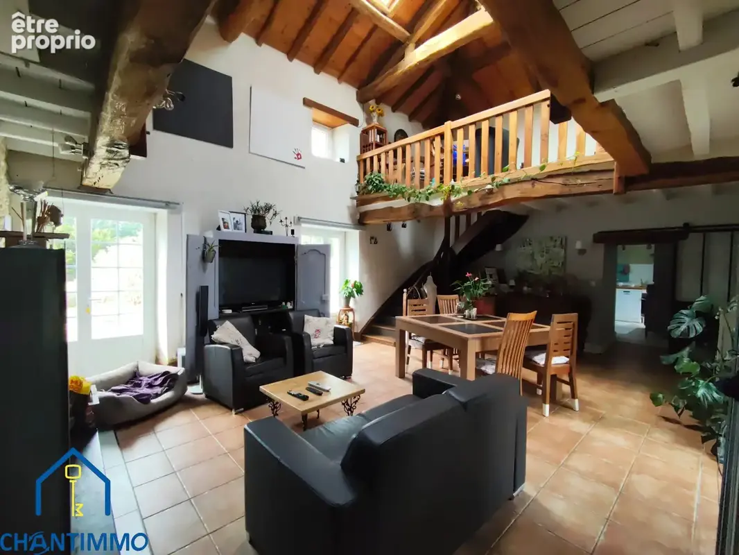 Chantonnay, ensemble immobilier de charme avec maison principale et gîte - photo 4