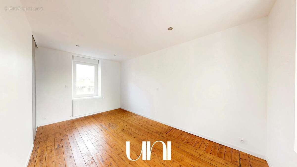 Maison à LE MOLAY-LITTRY