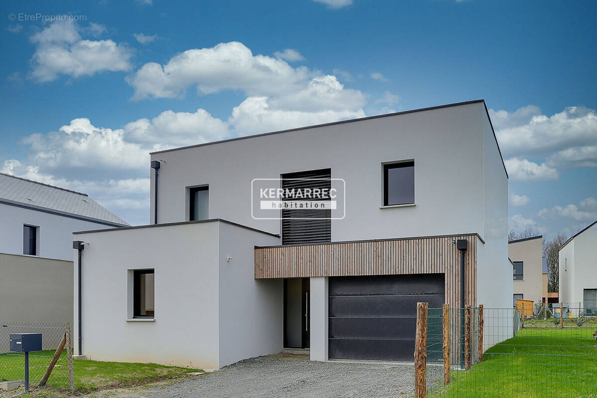 Maison à LA CHAPELLE-DES-FOUGERETZ
