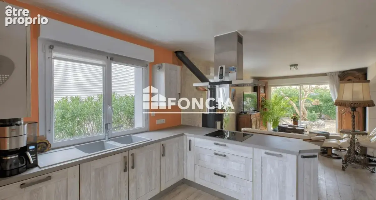 À seulement 400 m de la magnifique plage de Châtelaillon, découvrez cette spacieuse maison qui saura vous séduire ! - photo 4