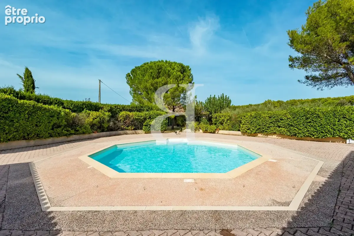 Maison 7 pièces 209 m² à vendre à Maubec (84660) - photo 5