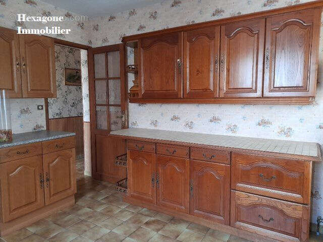 Maison à FAVERELLES