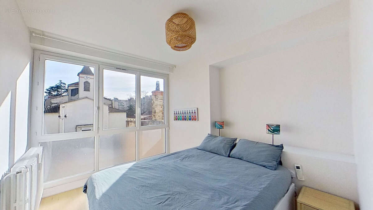 Appartement à LYON-8E