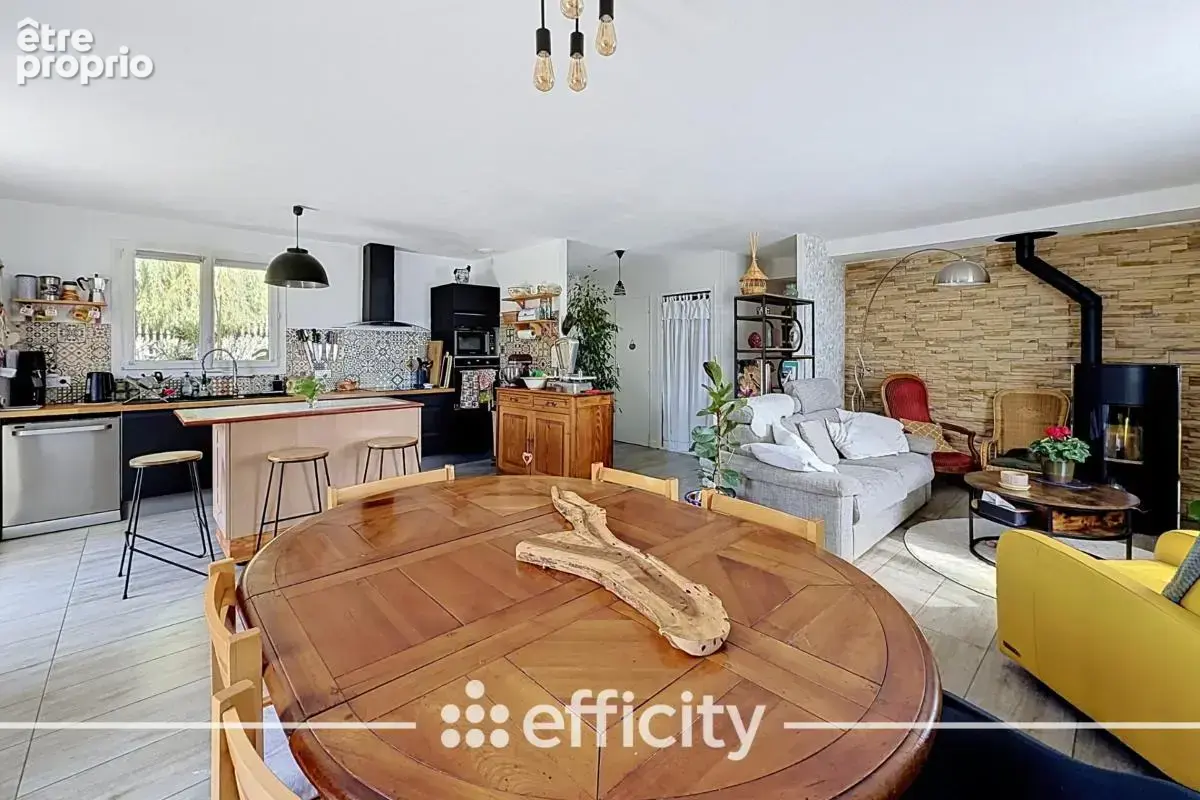 Maison 5 pièces 117 m² à vendre à Givors (69700) - photo 2