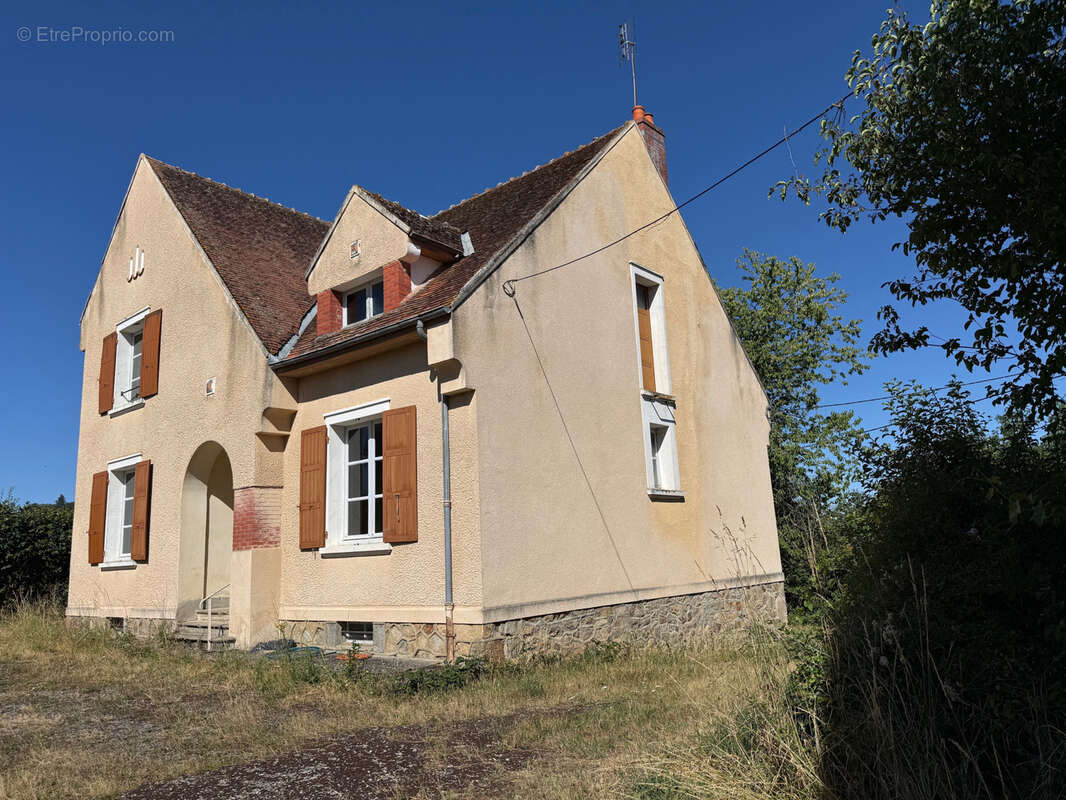 Auv 1226 : Maison typique, grange, puits, calme, vue, 3 849m2 - photo 25