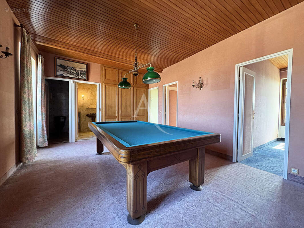 PROPRIETE UNIQUE - proche de Dourdan 7 pièce(s) 188.53 m2 - photo 6