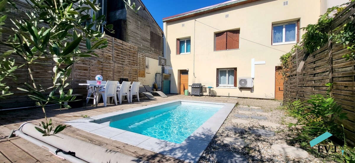 Maison 7 pièces 157m² Roussillon - photo 2