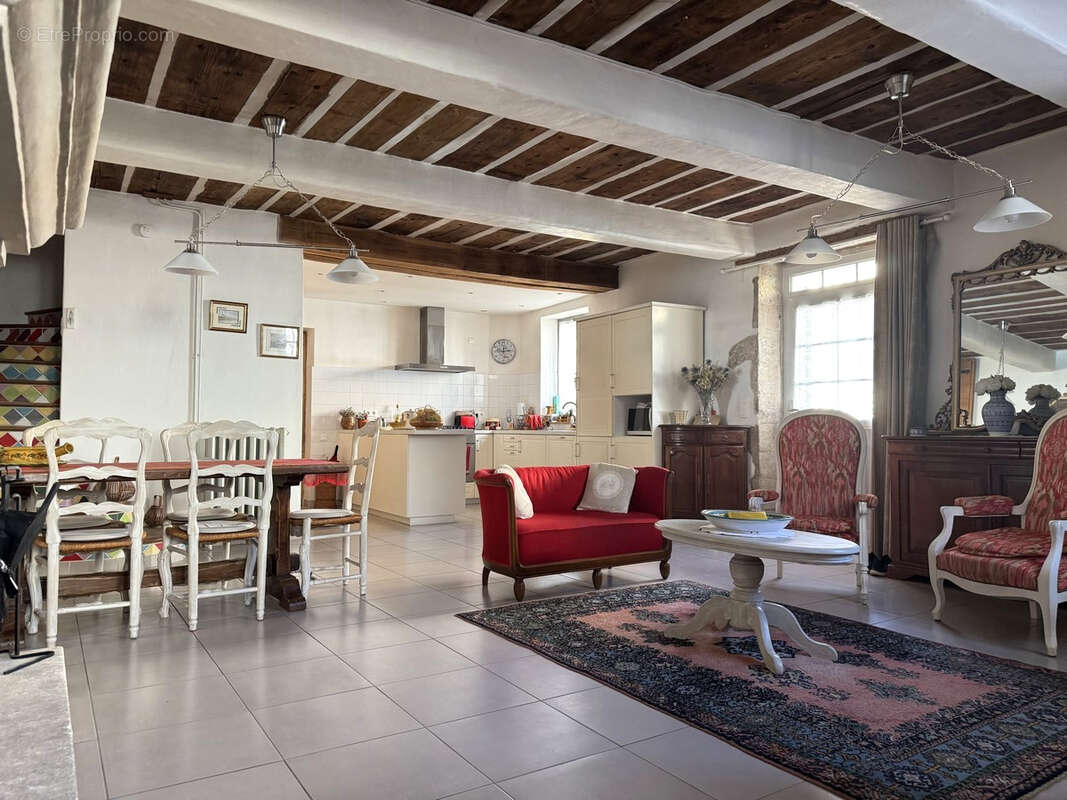 Maison à ROCHEFORT-DU-GARD