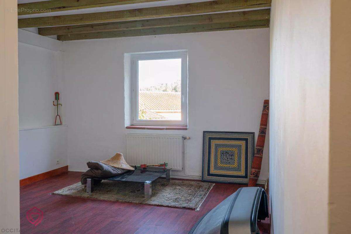 Maison à LABRUGUIERE