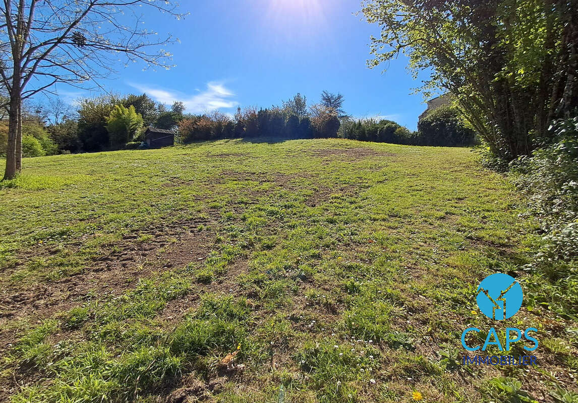Terrain à GENISSAC