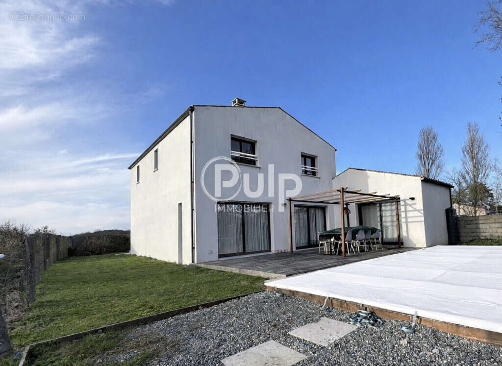 Maison à VERINES