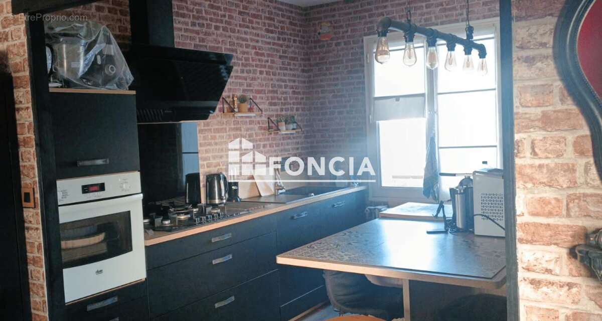 Maison à SAINT-PIERRE-DES-CORPS