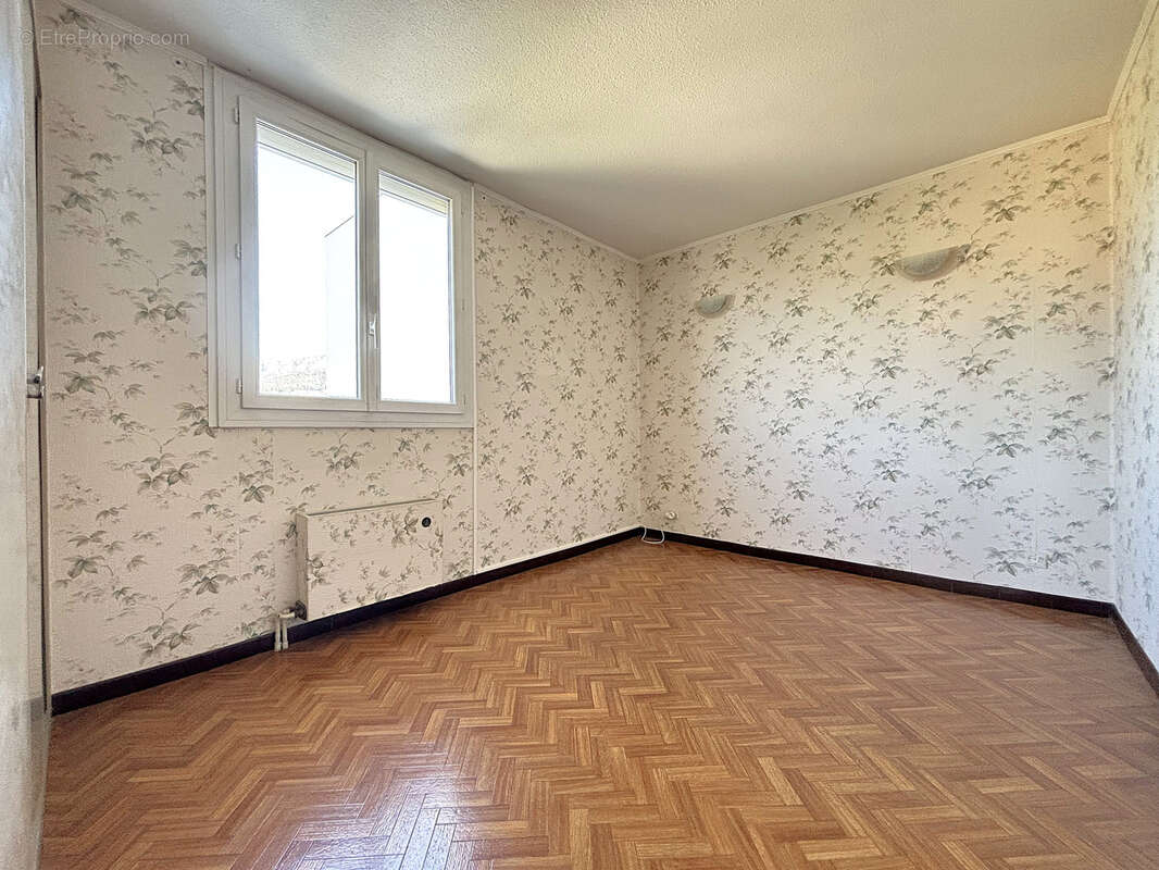 Appartement à LA VALETTE-DU-VAR