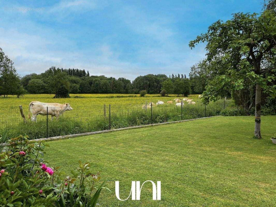 Maison à BRETTEVILLE-SUR-ODON