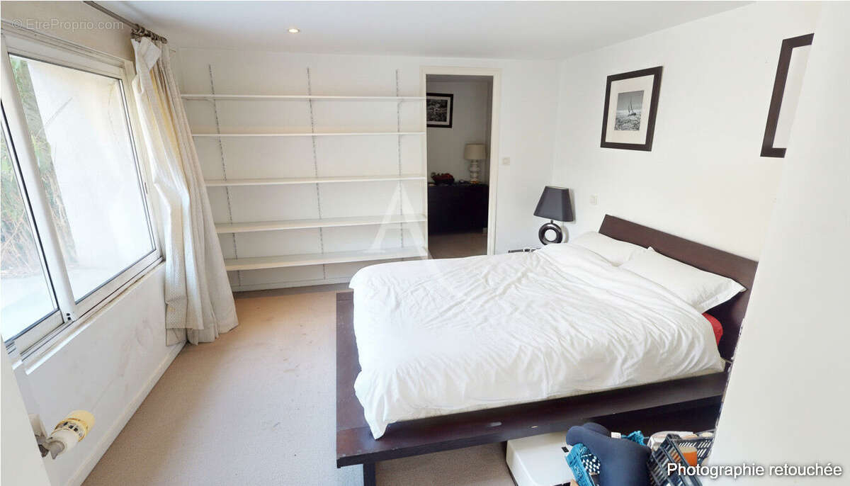 Maison de plain-pied à vendre. Grand séjour 100 m², 3 chambres, 2 garages - photo 9