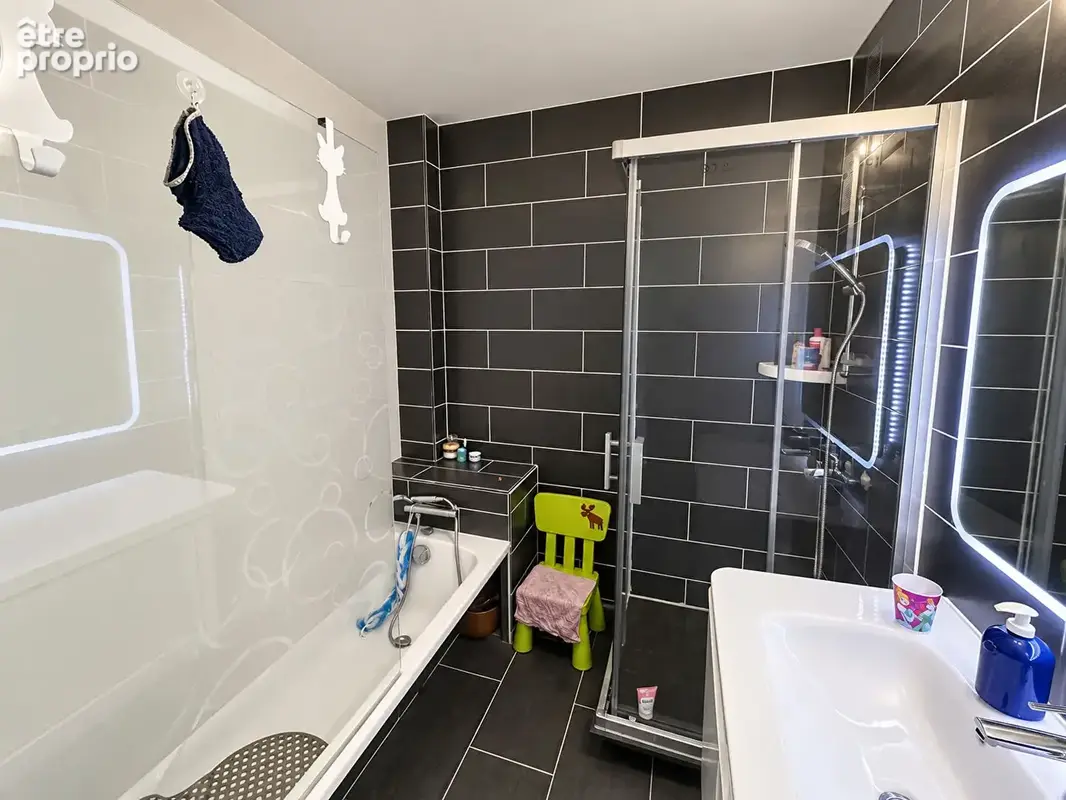 Appartement  4 pièce(s) 77.33 m2 - photo 3