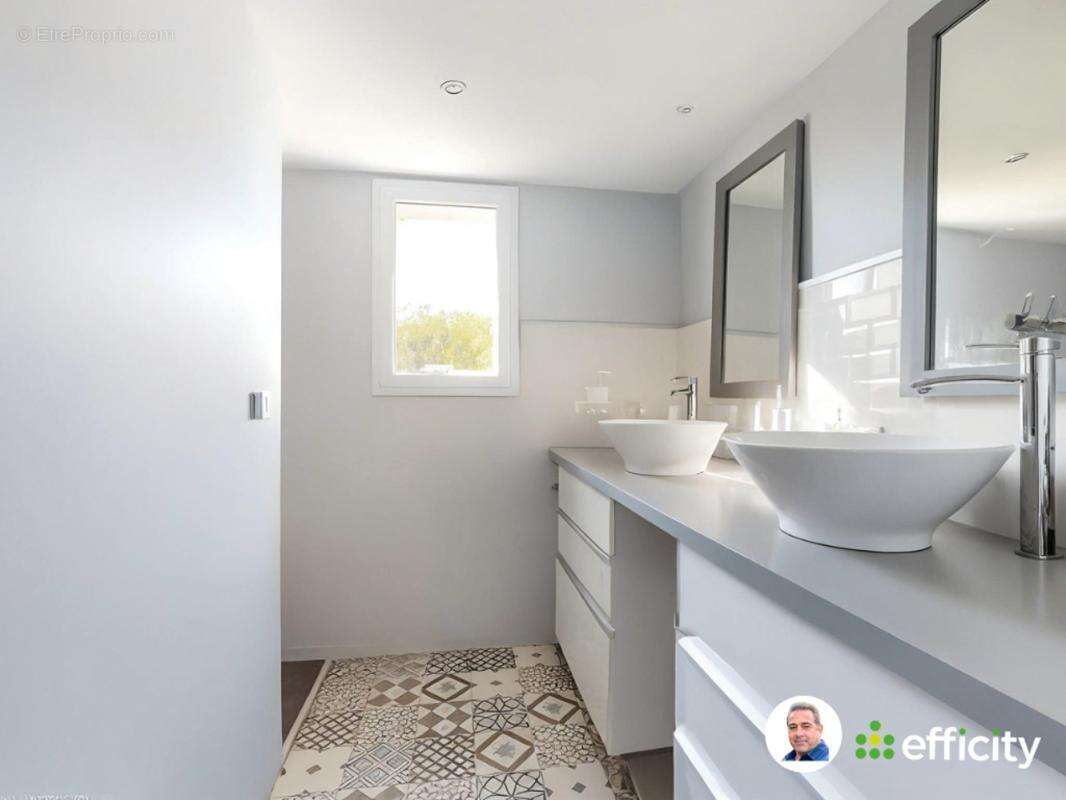 Maison à MONTMERLE-SUR-SAONE