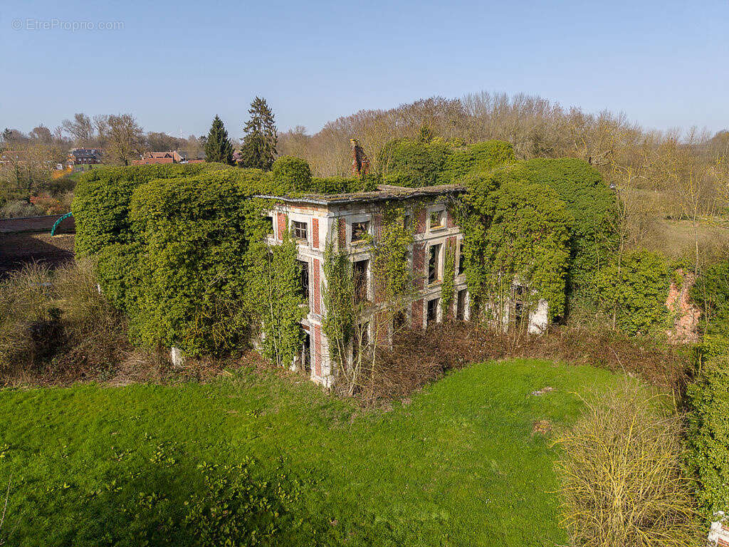 Maison à LIANCOURT-FOSSE