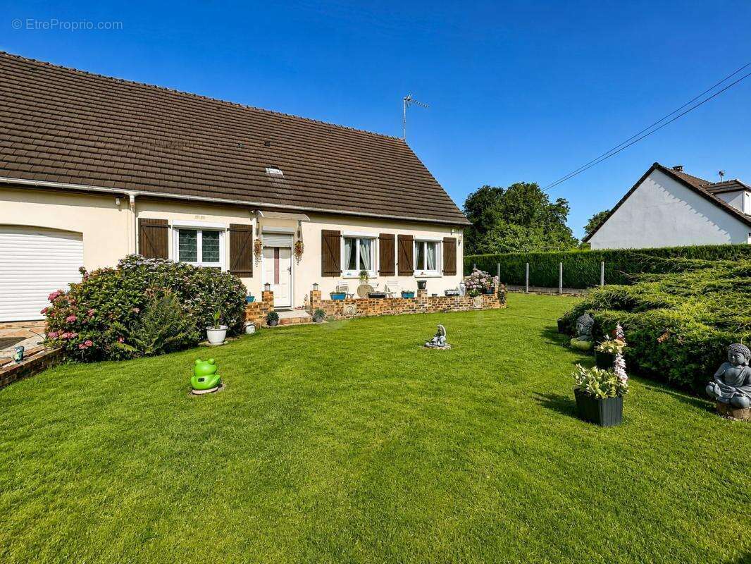 Maison à BREUIL-LE-VERT