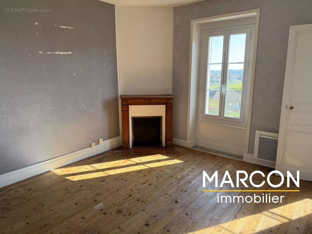 Maison à SAINTE-FEYRE