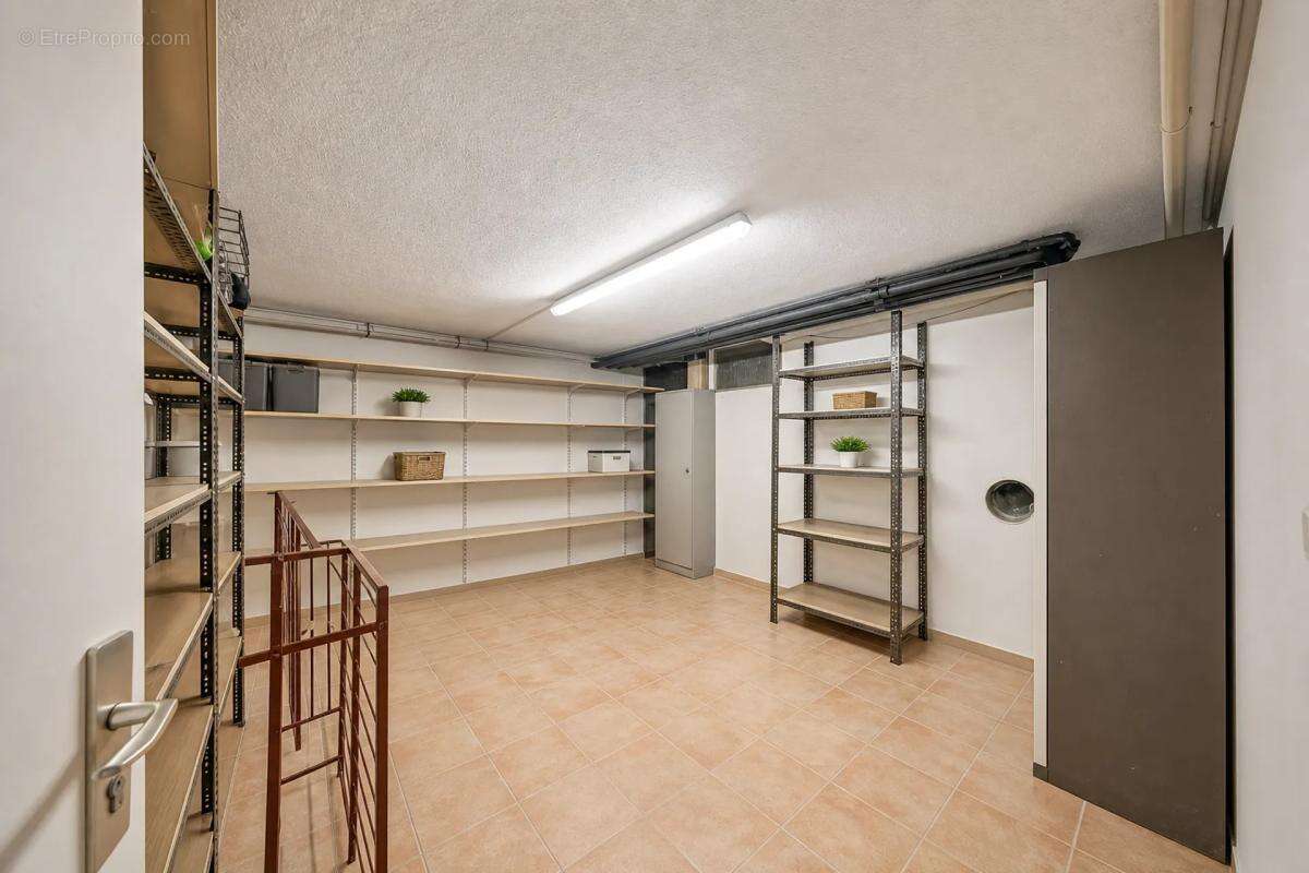Maison de 6 pièces de 256 m² à Le Bar-sur-Loup - photo 36