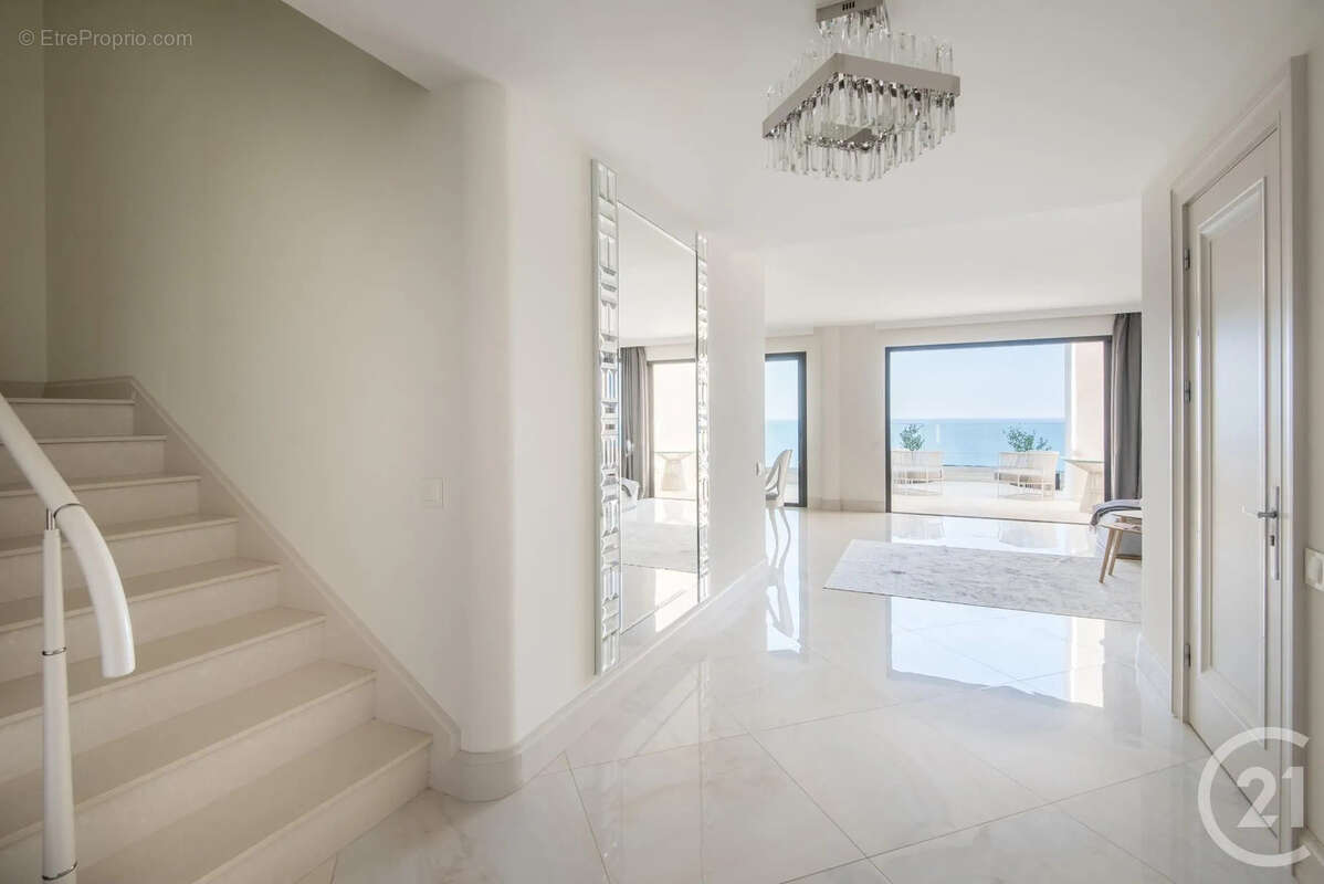 Appartement 128 m² à Nice  - photo 11