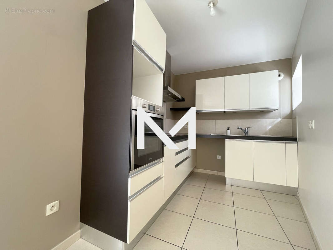 Appartement 90 m² à Grenoble  - photo 2