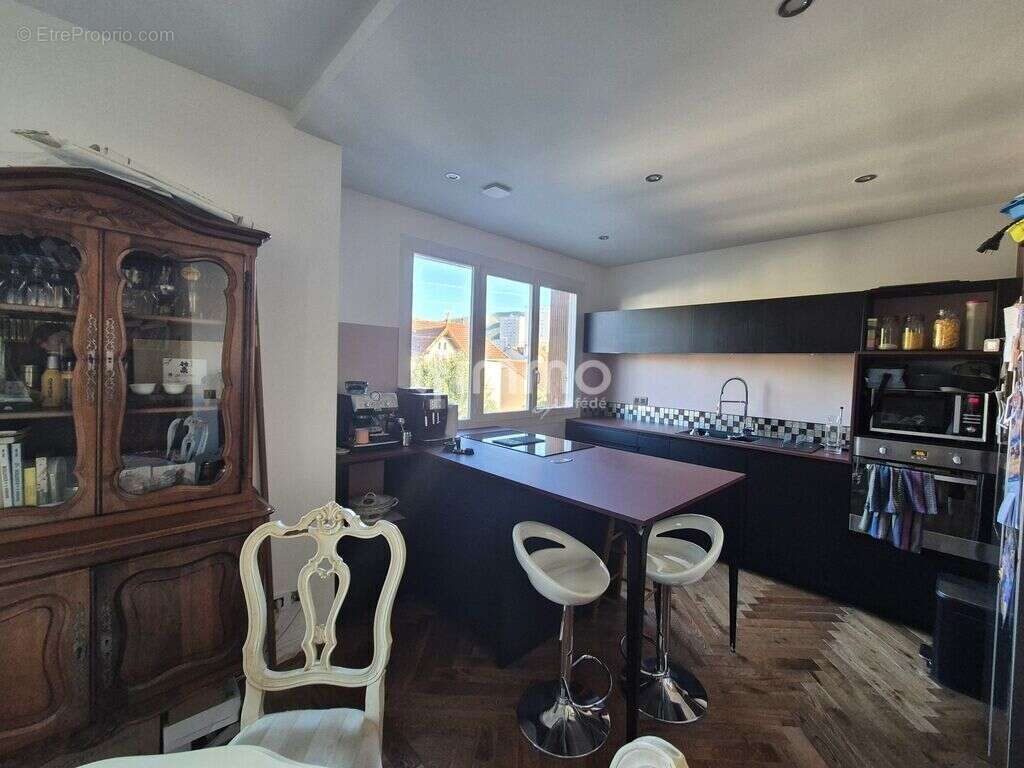 Appartement à MARSEILLE-11E