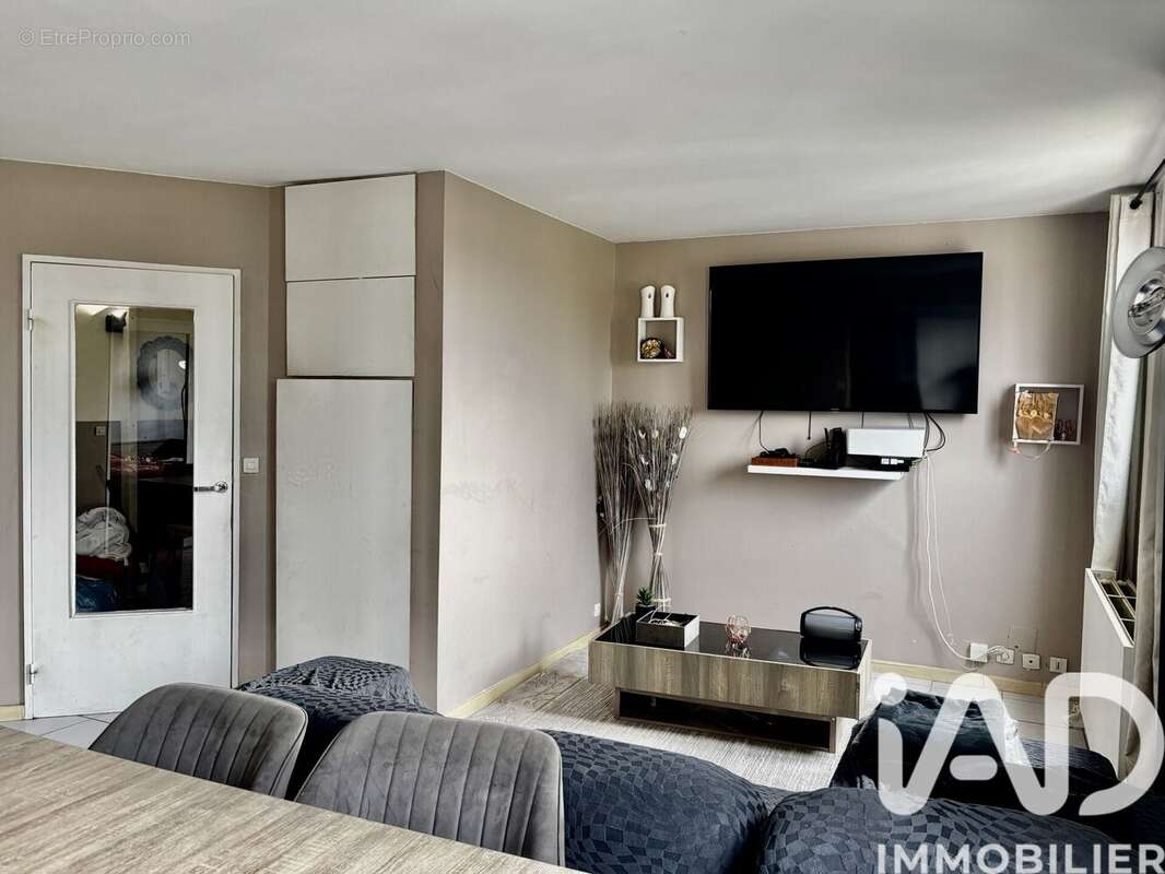 Photo 3 - Appartement à CERGY