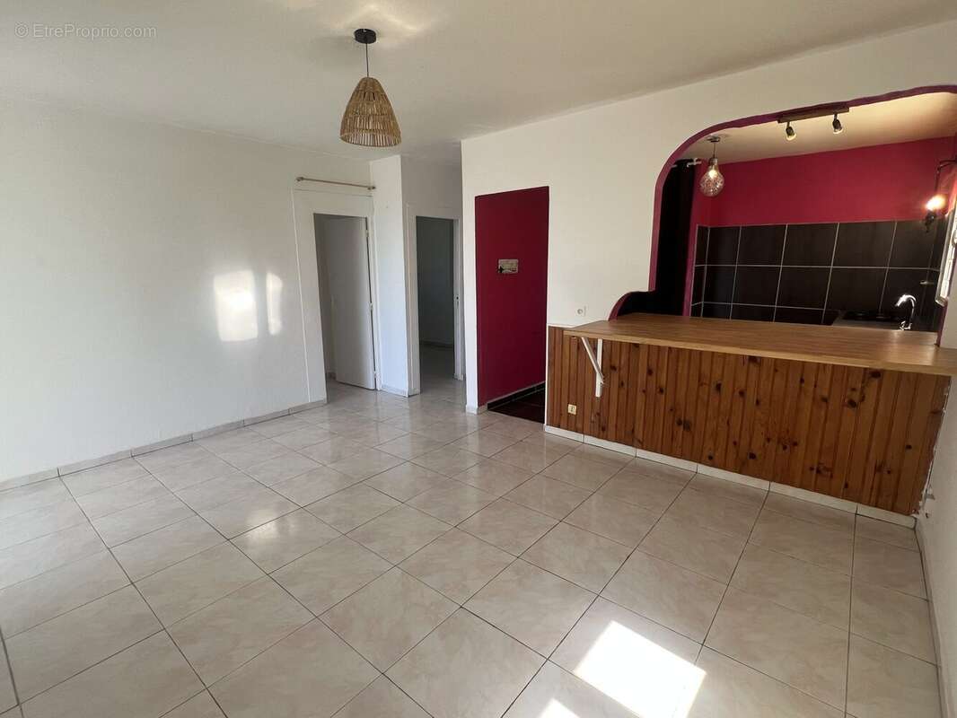 Appartement à LE MOULE