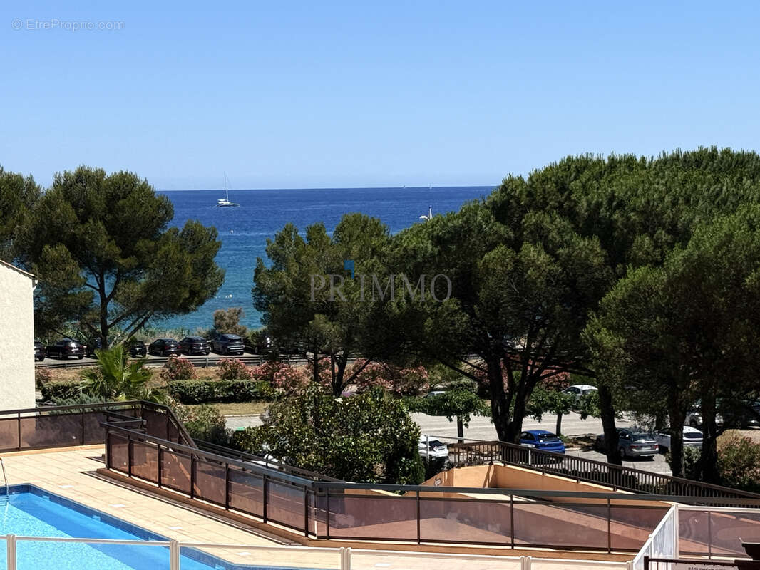Appartement à ROQUEBRUNE-SUR-ARGENS