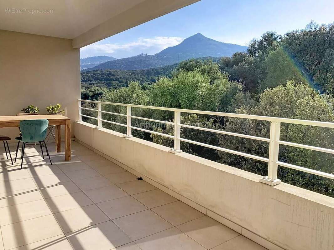 Appartement à L'ILE-ROUSSE