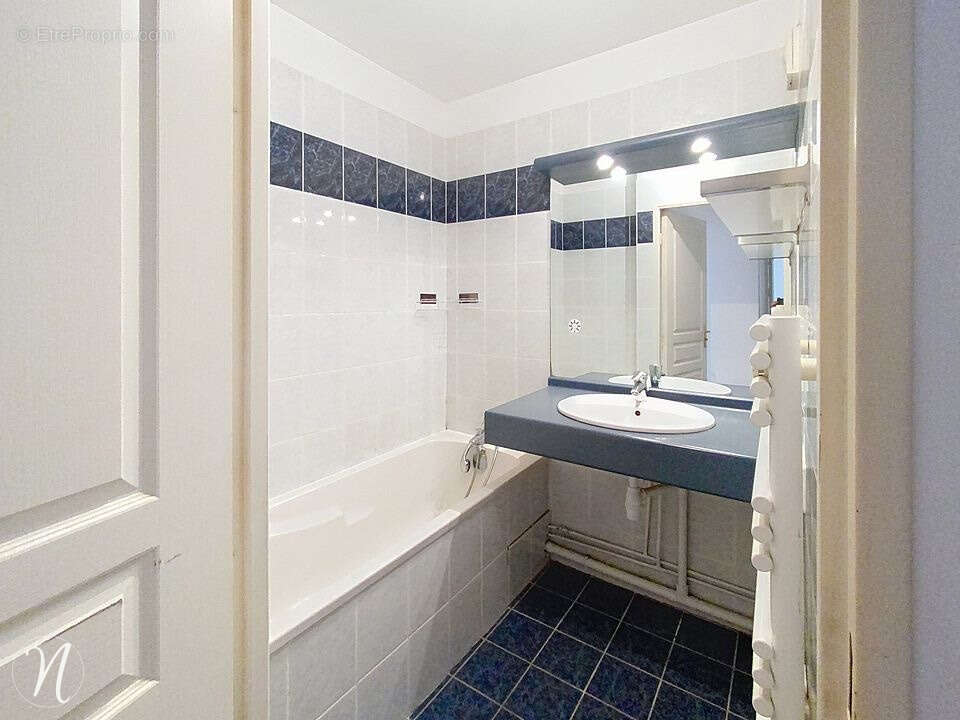 Appartement à LYON-8E