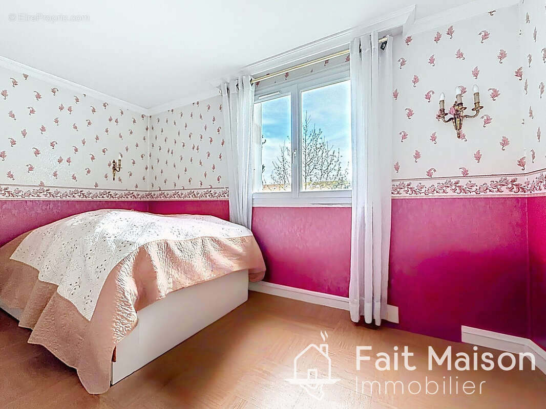 Appartement à L'HAY-LES-ROSES