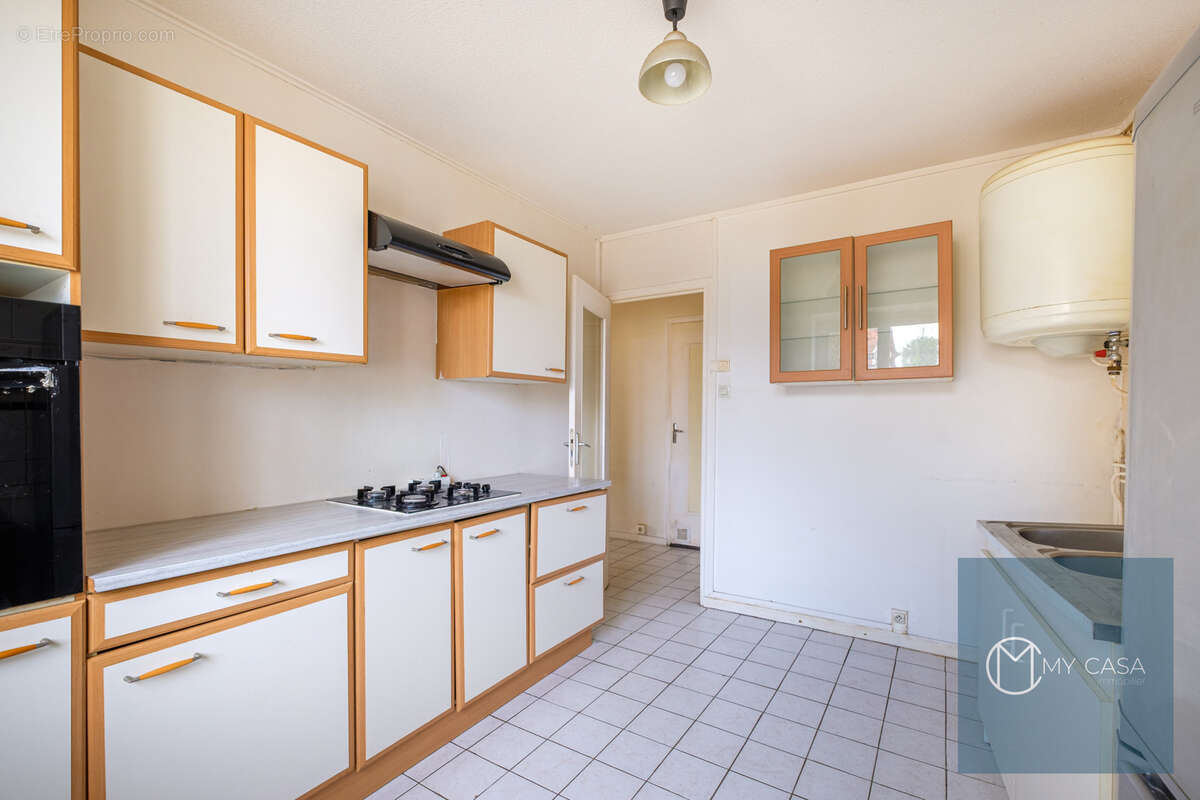 Appartement à SAINT-LAURENT-DE-MURE