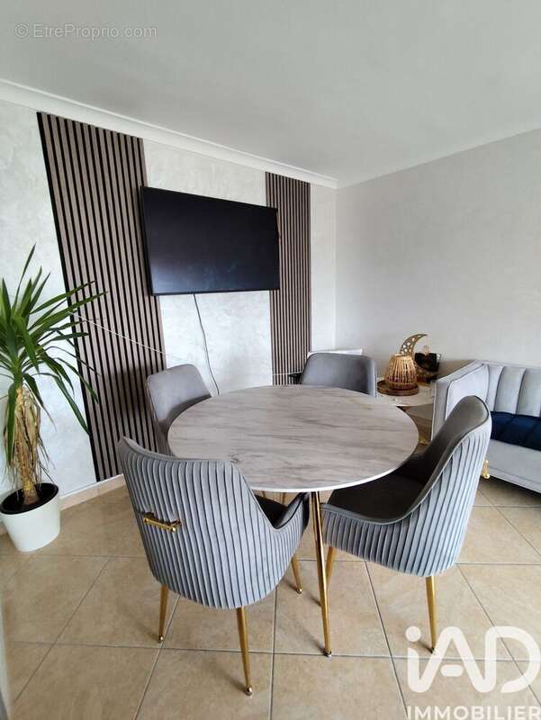 Appartement 78 m² à Ecouen  - photo 3