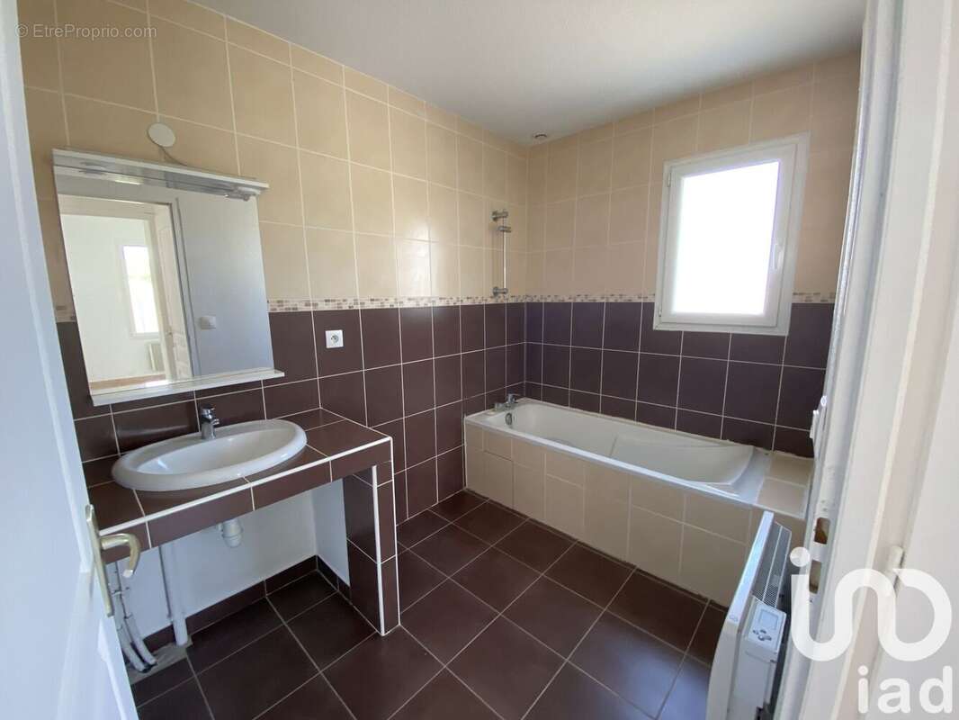 Photo 4 - Maison à COIMERES