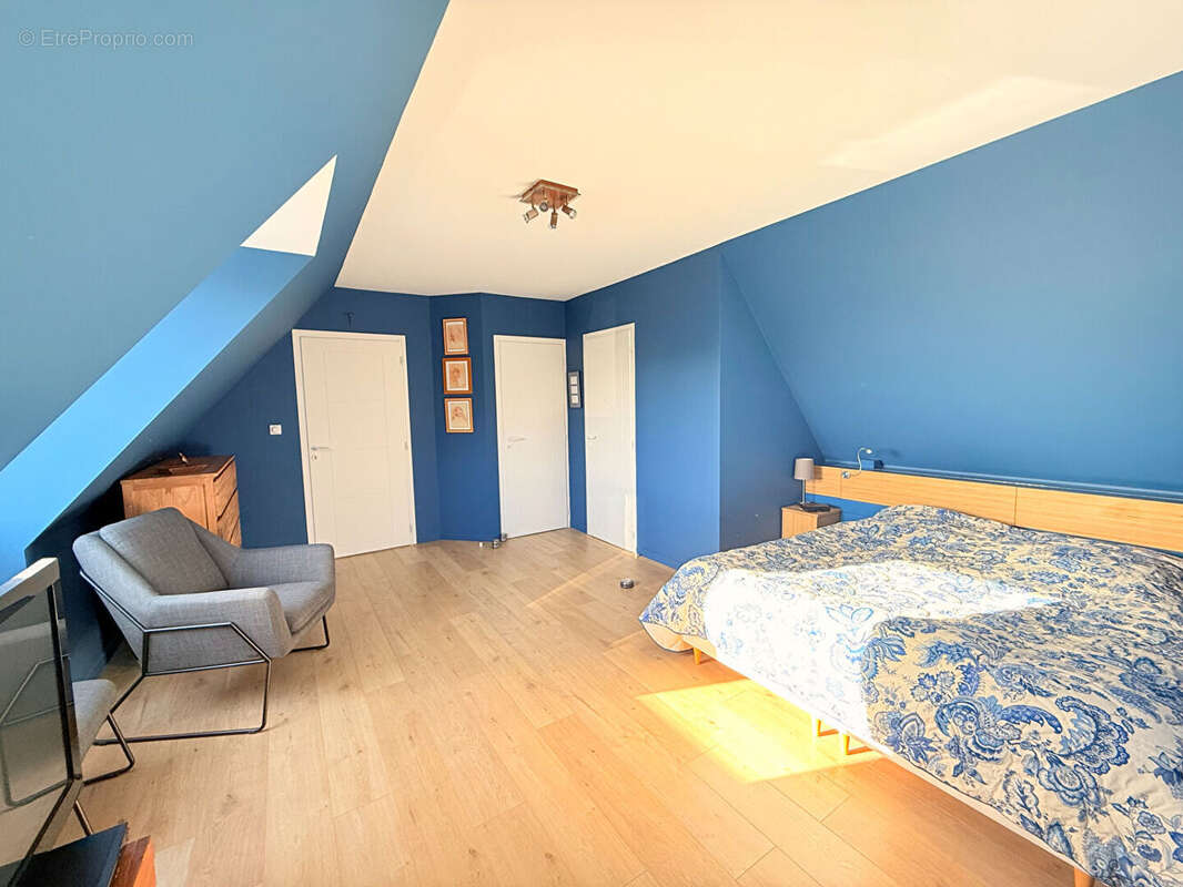 Maison à LE MAISNIL