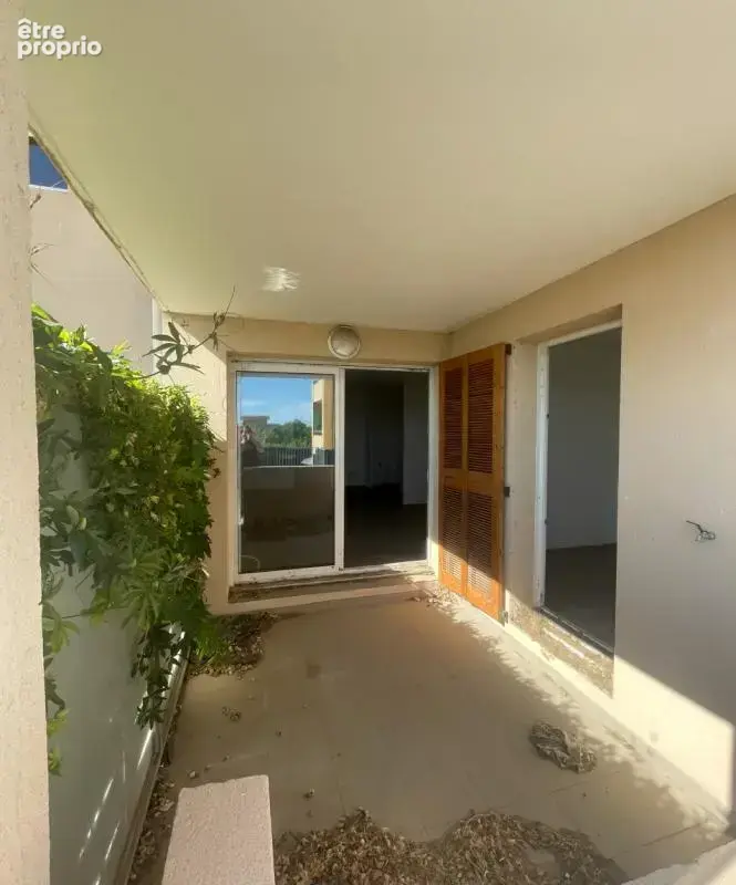 T2 63m² avec terrasse + box - photo 10