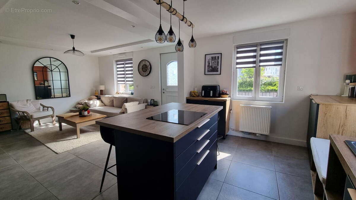 Maison à vendre - Petit Couronne - 95 m² - 3 chambres- jardin - photo 5