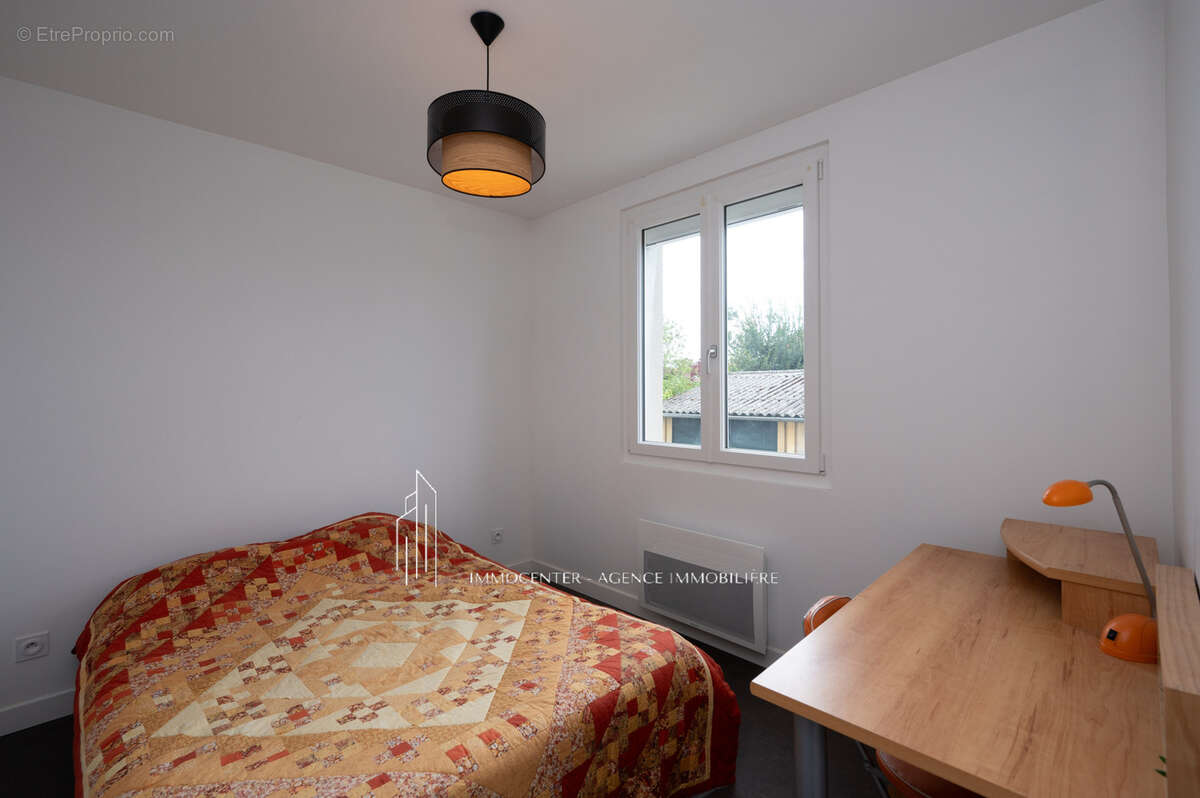 Appartement à BOURG-DE-PEAGE