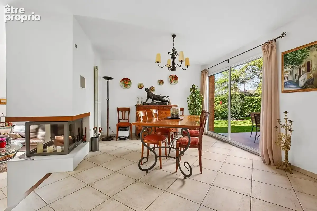 Exclusivite chatou - maison contemporaine de 190  m² - terrain 706 m² - sous-sol - au calme- lumineux - sans vis a vis - photo 5