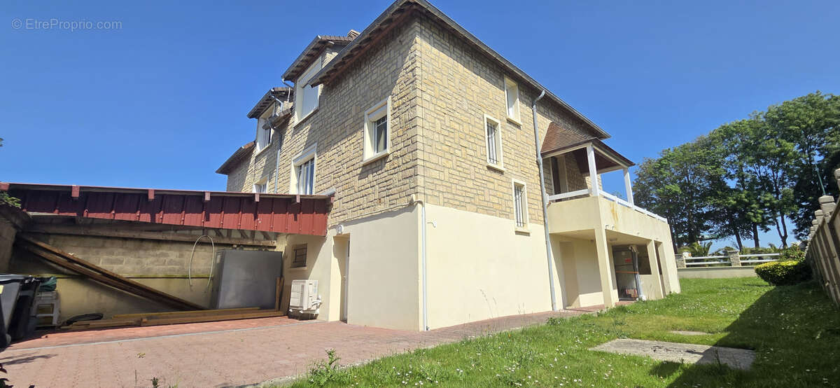 Maison à GRANDCAMP-MAISY