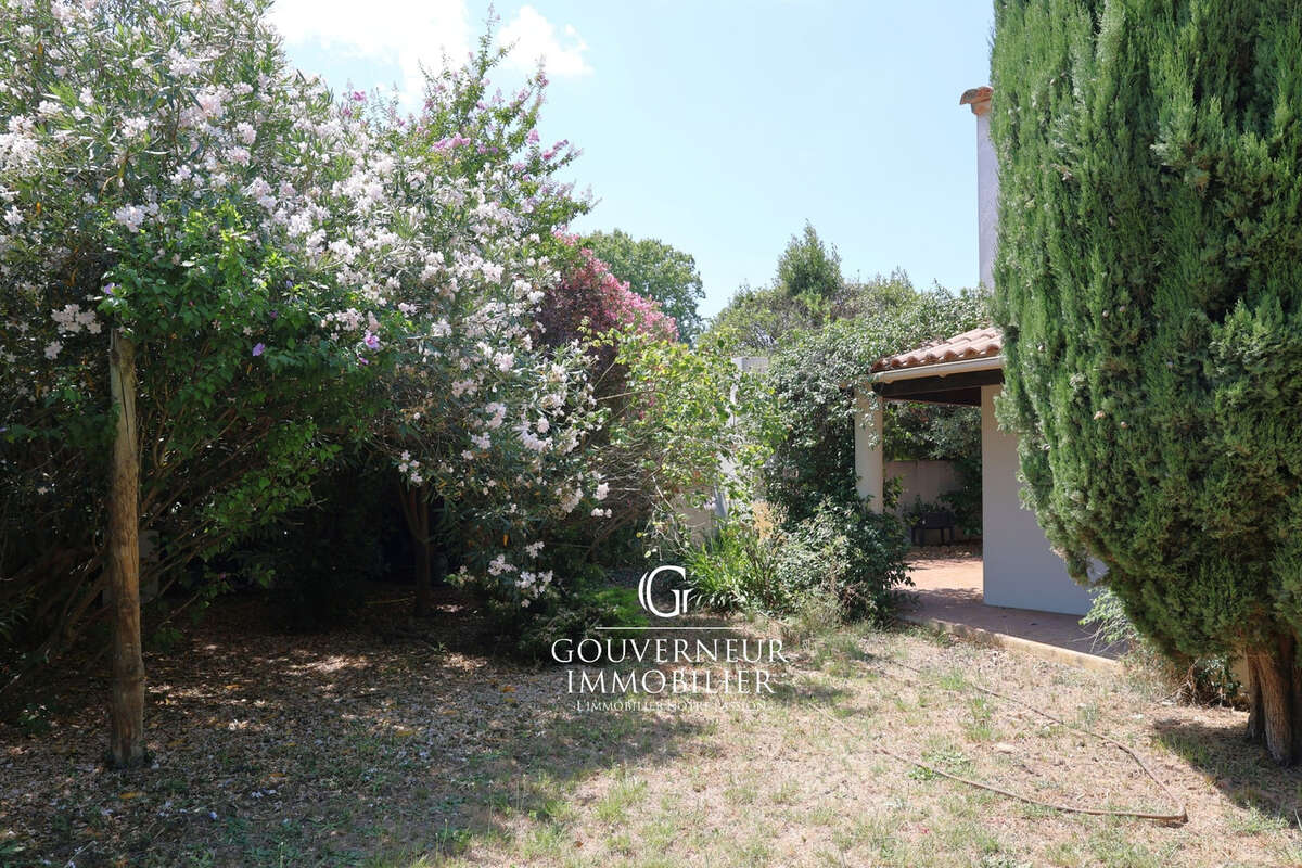 Villa traditionnelle 4 chambres à Saint-Laurent-d’Aigouze - photo 16