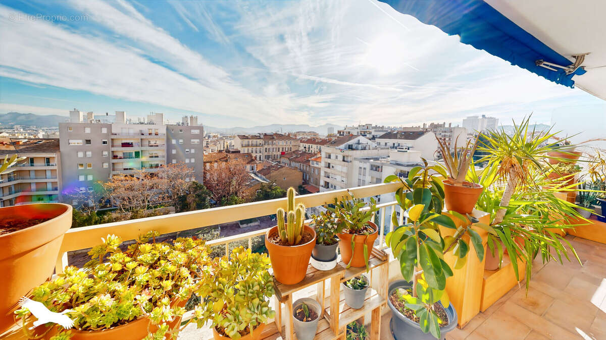 Appartement à MARSEILLE-5E
