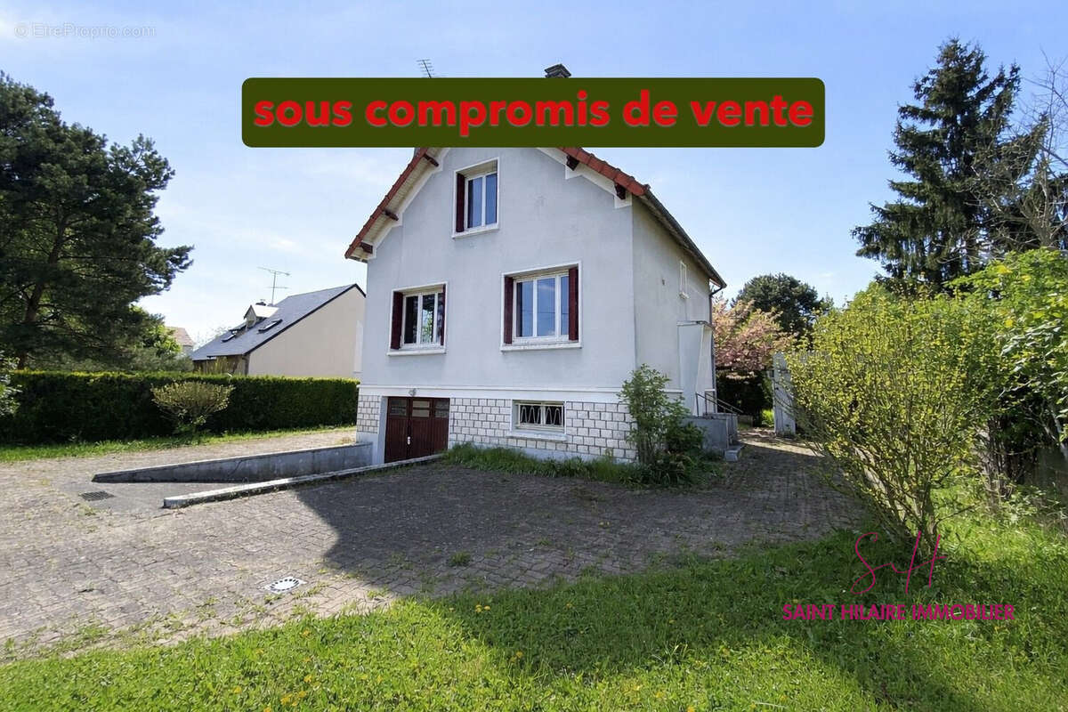 Maison à LA CHAPELLE-SAINT-MESMIN