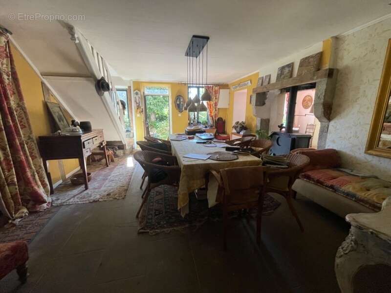 Maison à SAINTE-FEYRE