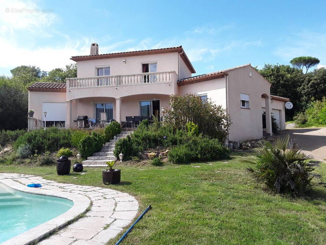 Maison à LAMALOU-LES-BAINS