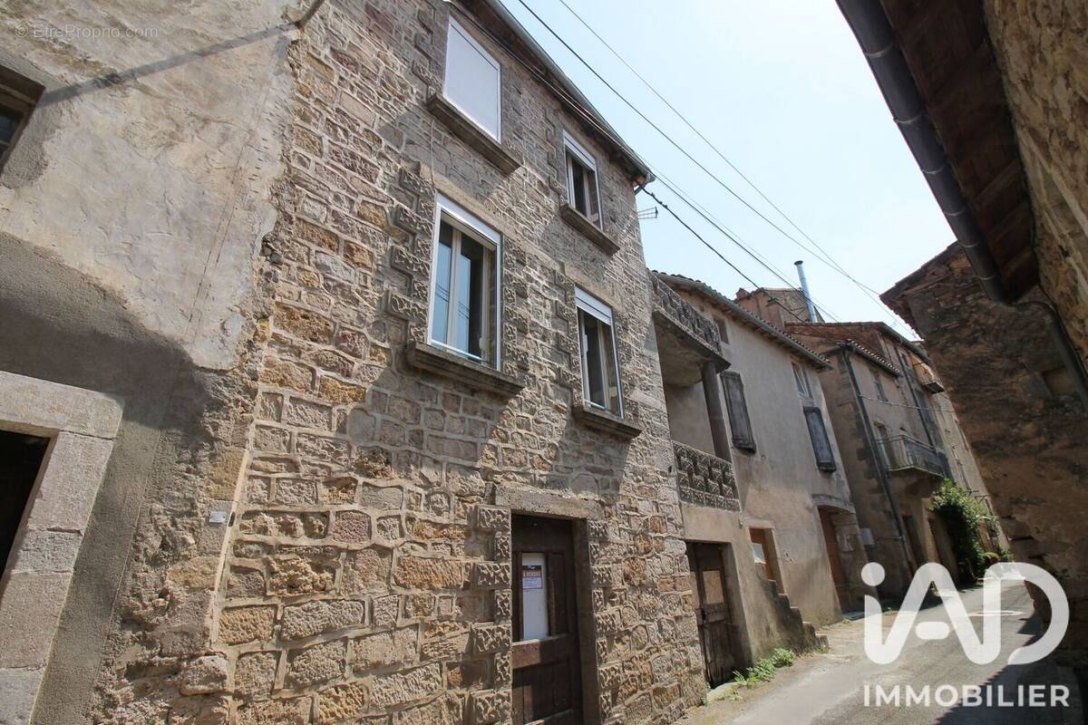 Maison 3 pièces 79 m² · à Saint-Rome-de-Tarn · 79 m² · 125 000 €