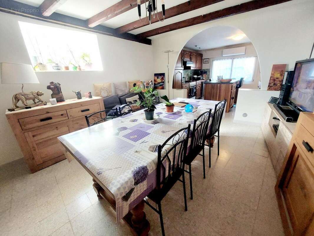 Maison à SATURARGUES